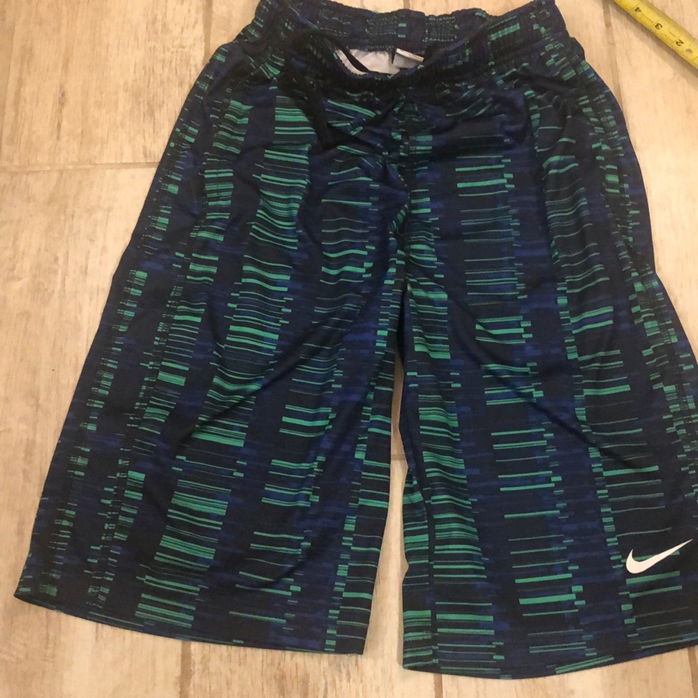 Perfect kids Nike shorts XL dr fit fabric